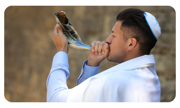 Man blowing the shofar